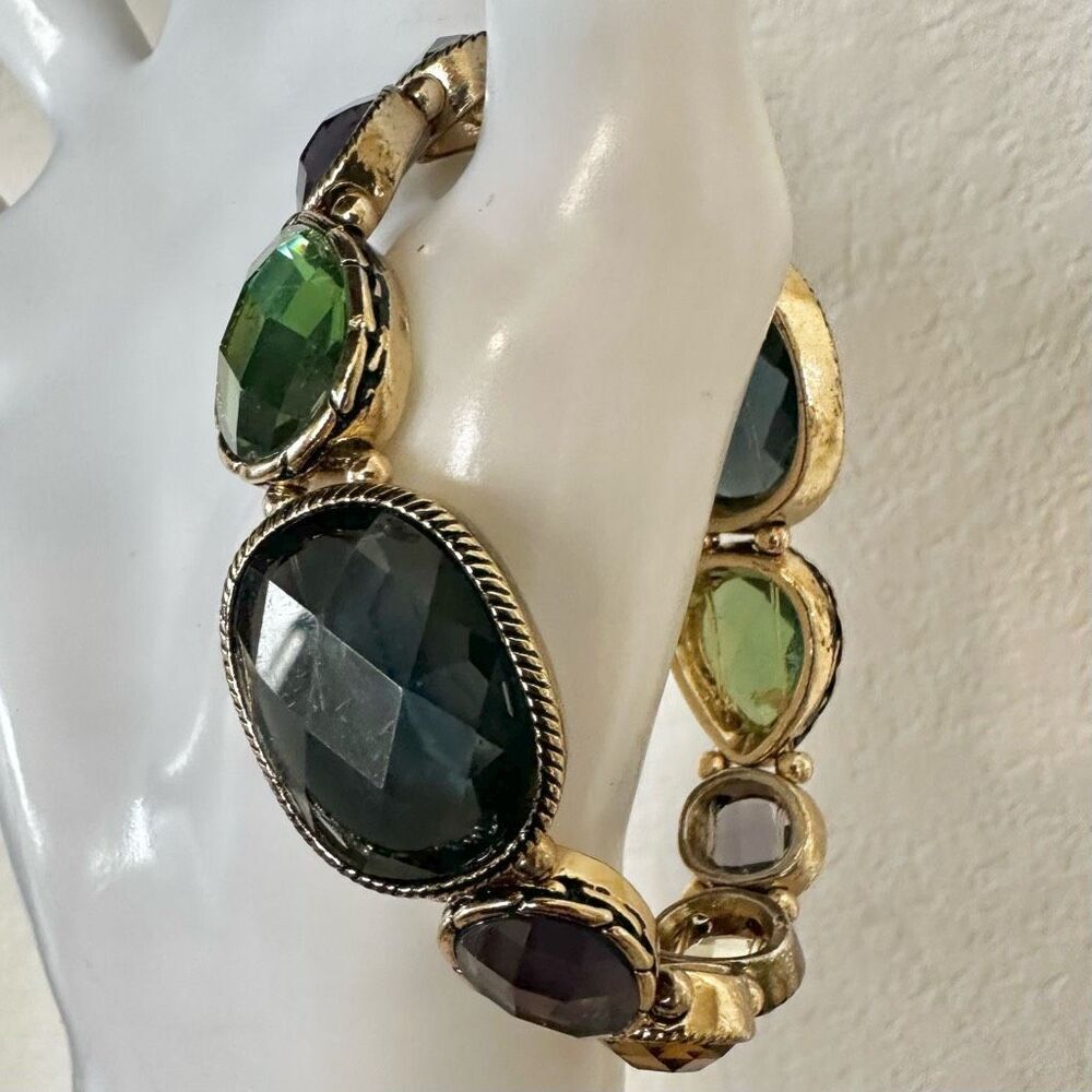 Green and orange beaded stretchy bracelet